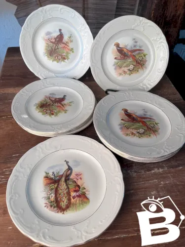 12 petites assiettes anciennes Moulin des Loups et Hamage