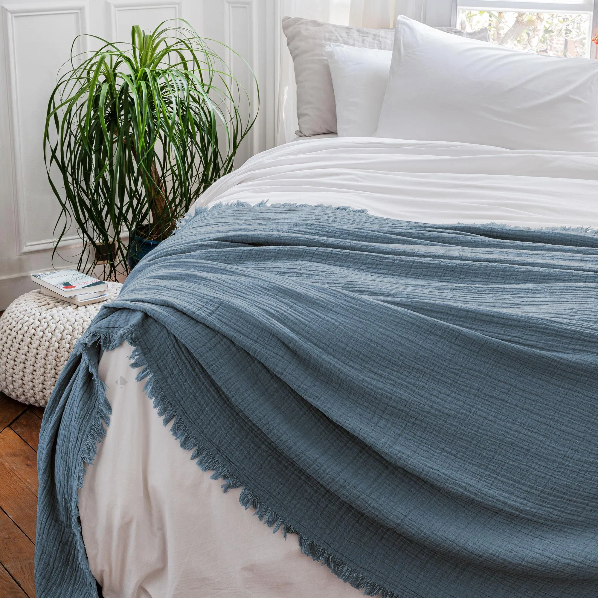 Dessus de lit 180x250 cm BREHAT 100% gaze de coton bleu orage