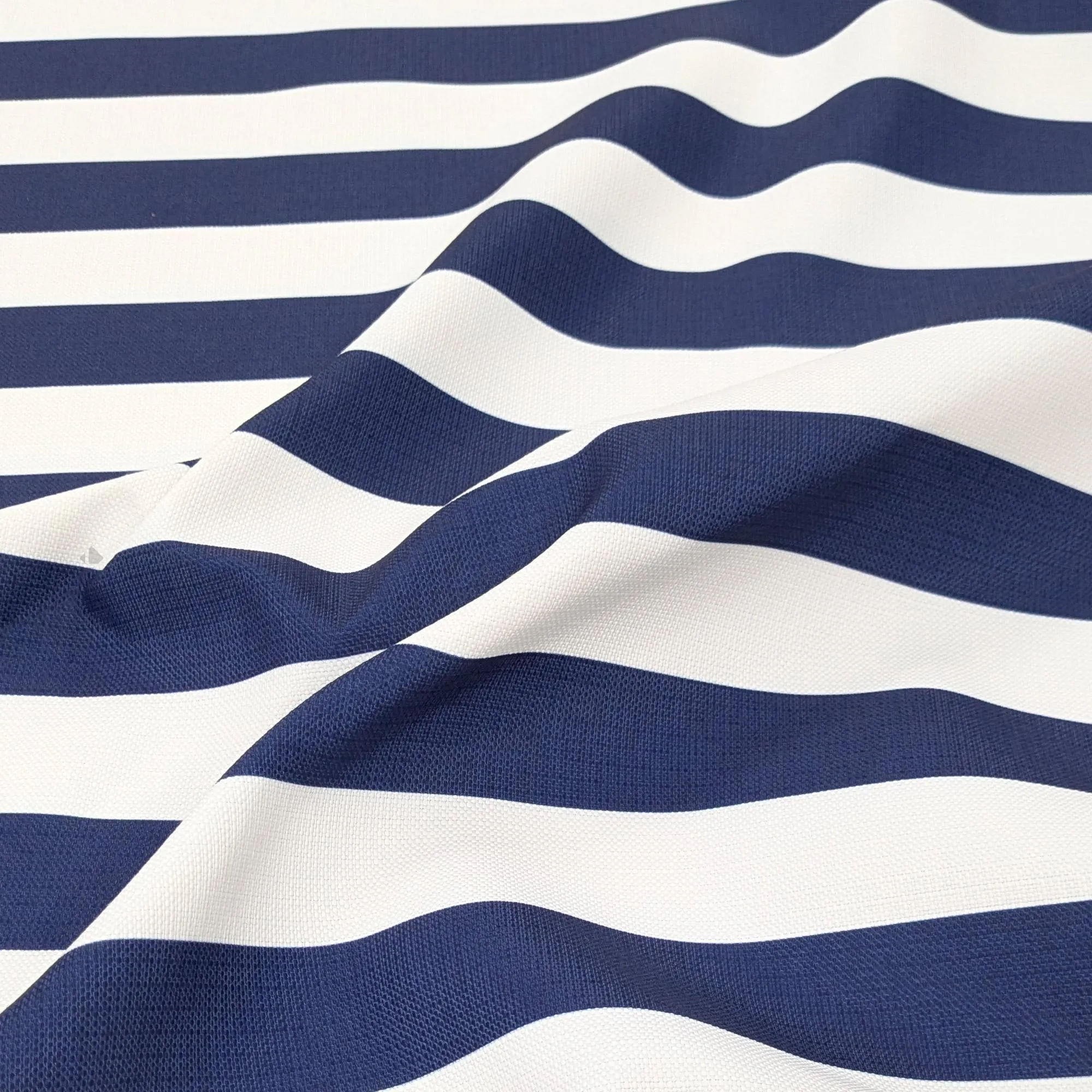 Tissu motif à rayures CANNES déperlant 100% PE bleu marine