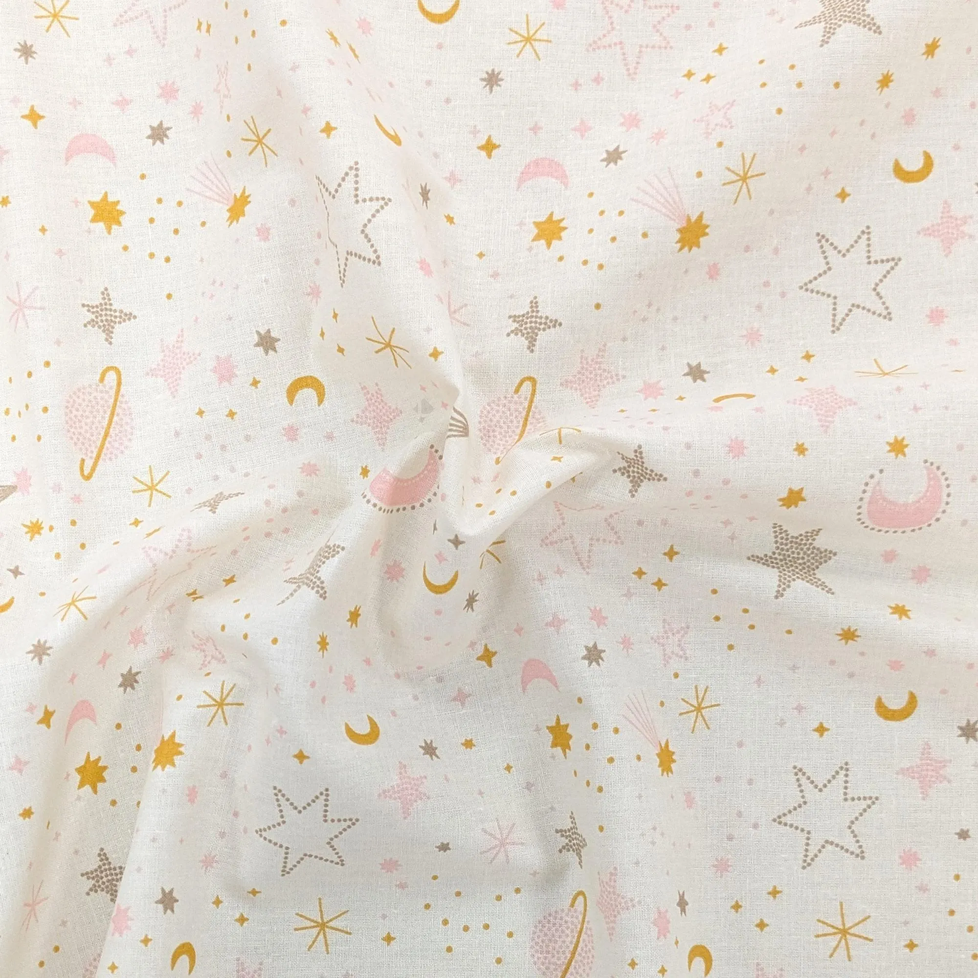 Tissu motif imprimé BERCEUSE percale pur coton beige ecru