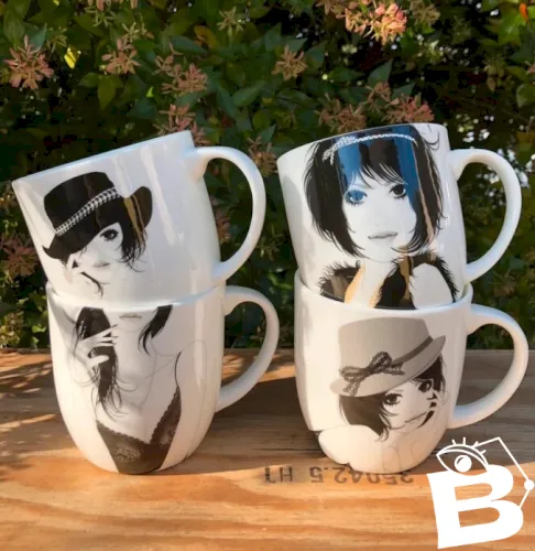 4 Tasses noires et blanches portaits de femmes en porcelaine Bone China Jameson & Tailor