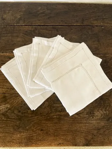 5 serviettes anciennes ajourées en crêpe de coton