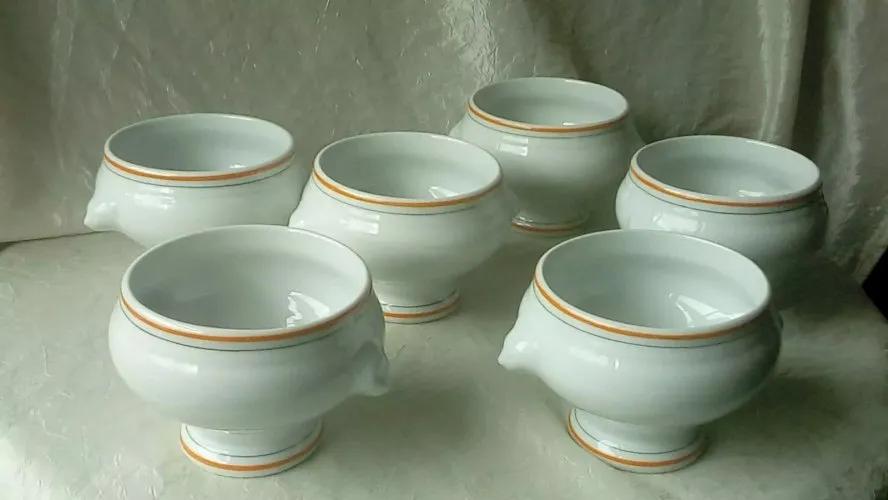 6 BOLS A OREILLE EN PORCELAINE DES TUILERIES MODELE BISTROT*