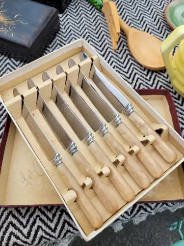 6 couteaux shefield en coffret