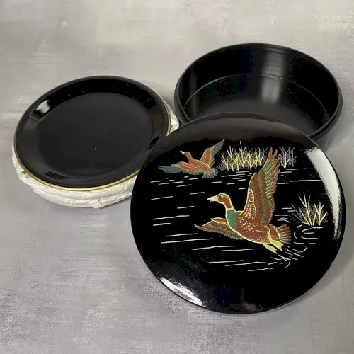 6 dessous de verre avec boite laqué noir fabriqué au japon décor canard