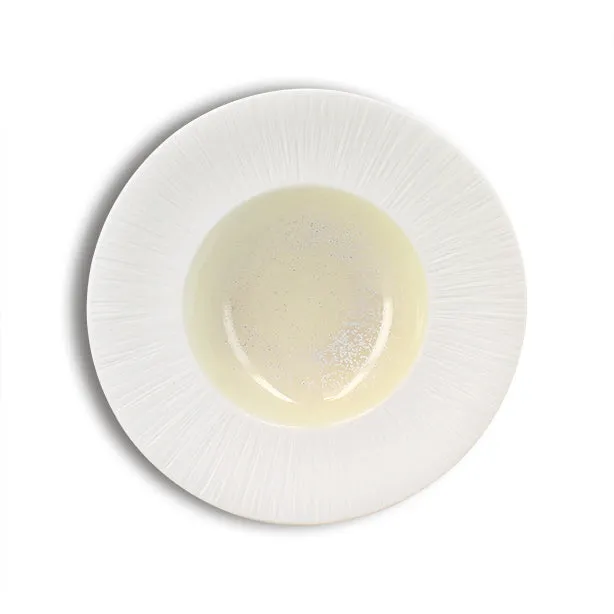 ASSIETTE GOURMET URUS
23.5CM EN PORCELAINE
BEIGE ET BLANC