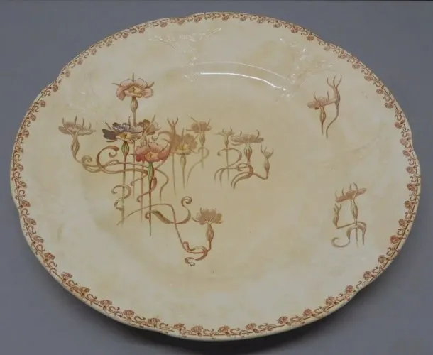 - ANCIEN PLAT ROND CERAMIQUE LONGWY modèle NIELLES début XXe déco TABLE D