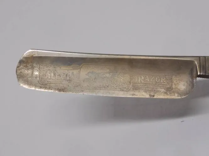 -ANCIEN RASOIR COUPE ALESIA RAZOR COUTELLERIE COLLECTION BARBIER VITRINE  D