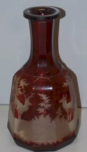 -ANCIENNE CARAFE CRISTAL de BOHEME SANS BOUCHON BICHE et CERF COLLECTION   D