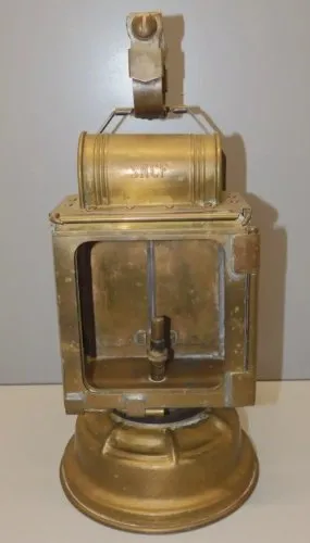 - BELLE LAMPE MARQUE A BUTIN PARIS COLLECTION TRAIN CHEMINOT COLLECTION D