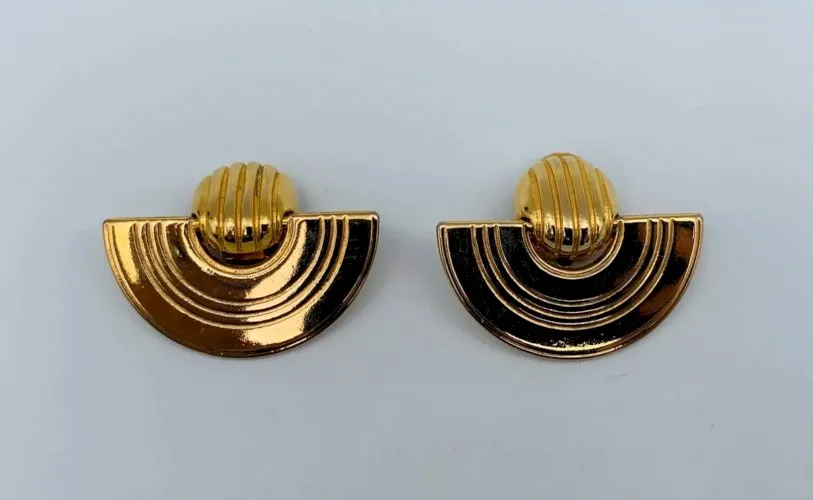 ?BOUCLES D OREILLES FANTAISIES CLIPS DEMI CERCLE DORE 22 GRAMMES 10 W1222