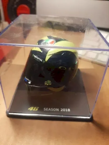 CASQUE MINIATURE MOTO VALENTINO ROSSI SAISON 2018 .46