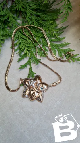 collier plaqué or Masque Vénitien saphir et strass