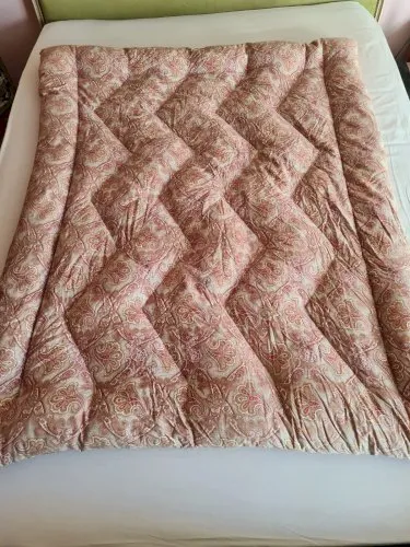 Édredon ancien,courte pointe, couvre lit en duvet Motif Cachemire