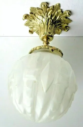 Lampe plafonnier, bronze Napoléon III aux acanthes et globe sculpté de feuilles
