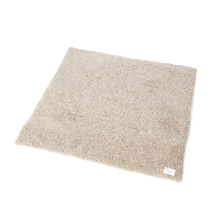 latte doodle picnic playmat