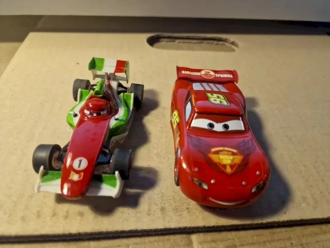 ? Lot 2 VOITURES CARRERA GO!!! DISNEY CARS FLASH & STORM - TBE ,peu roulées