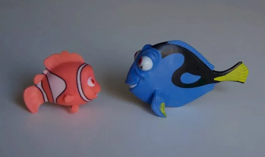 lot de 2 figurines Disney Pixar Nemo Dory