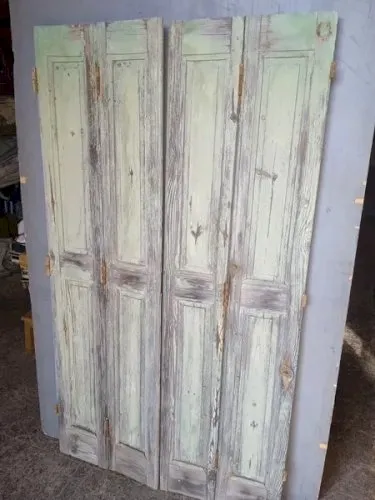 Lot volets / portes / 4 elements bois massif patiné ep 1940 - 168cm