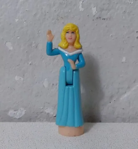 Polly Pocket Disney Magic Kingdom Castle 2000: la poupée Aurore