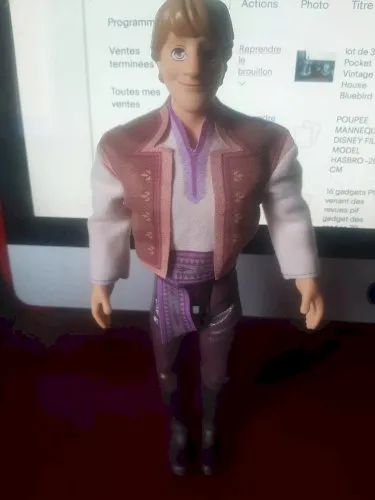 POUPEE MANNEQUIN DISNEY FILM MODEL HASBRO -28 CM