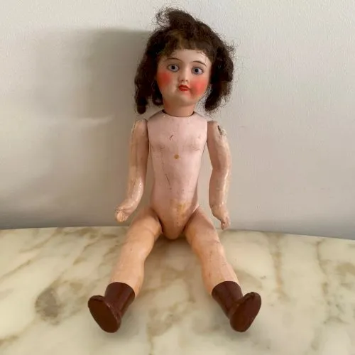 Poupée miniature avec tête en porcelaine début XXe M2513