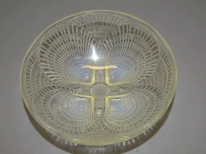 -René LALIQUE ANCIENNE PETITE COUPE OPALESCENTE COQUILLAGES R LALIQUE