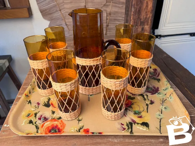 Service à orangeade années 70 en verre et osier