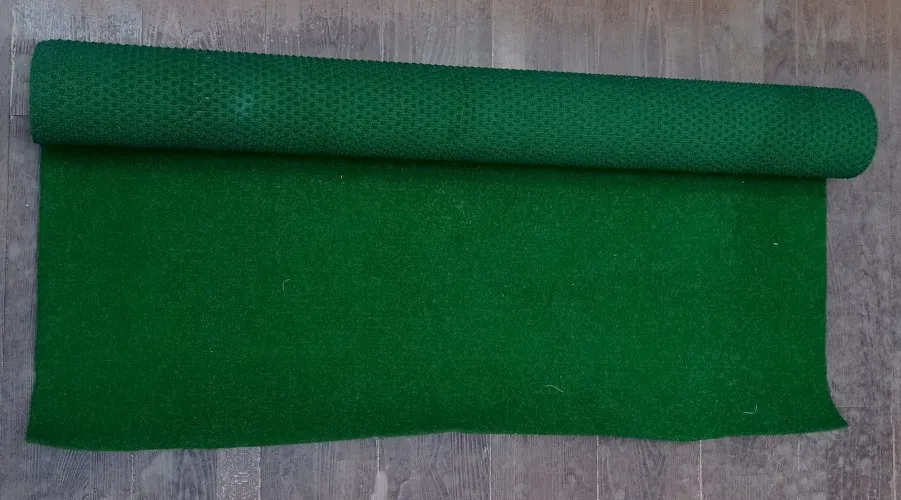 Tapis en brosse synthétique aiguilleté
