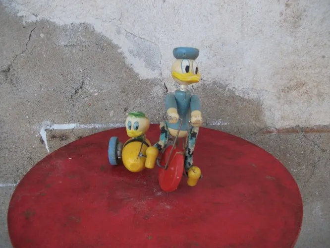Tricycle de marque vilac disneydonald .jouetancien
