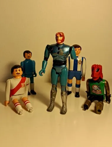 Ulysse 31 et figurines