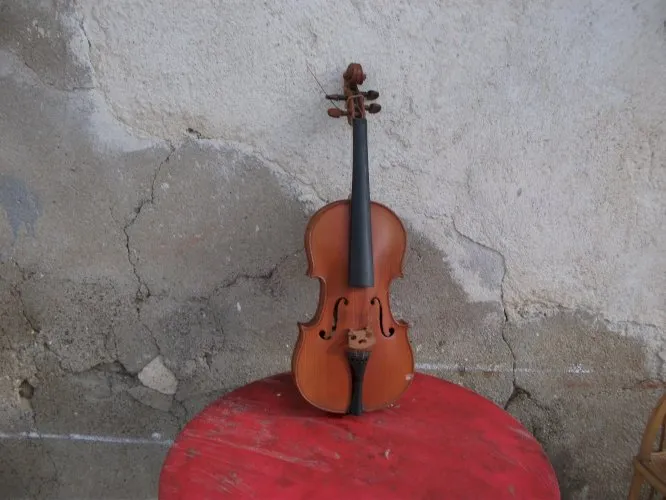 violon mirecourt marqué au fer "breton". XIXe pour François breton