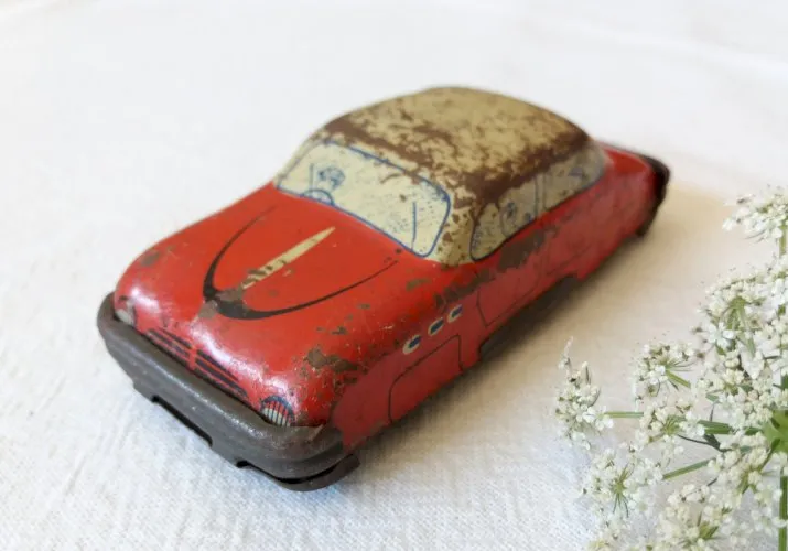 Voiture en tôle miniature- C.R-65 - Charles Rossignol